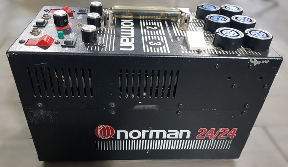 norman 2400ws-0-15cm.jpg