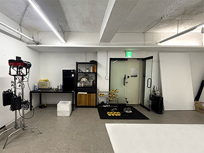 studio_B_2.png